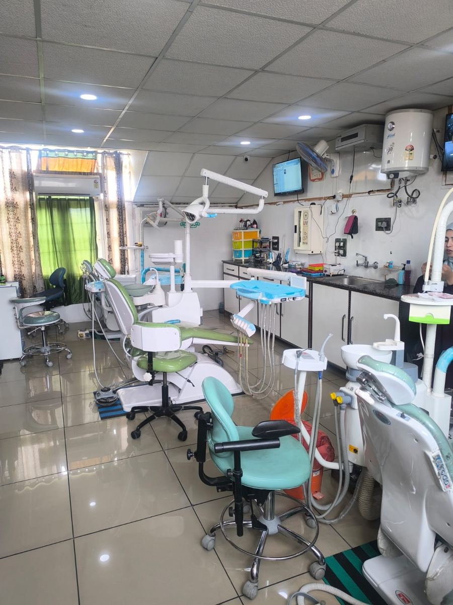 SM Dental Clinic treatment room interior